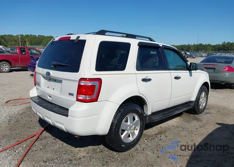 2011 Ford Escape Xlt z USA, uszkodzony, nr VIN 1FMCU0DGXBKA41621